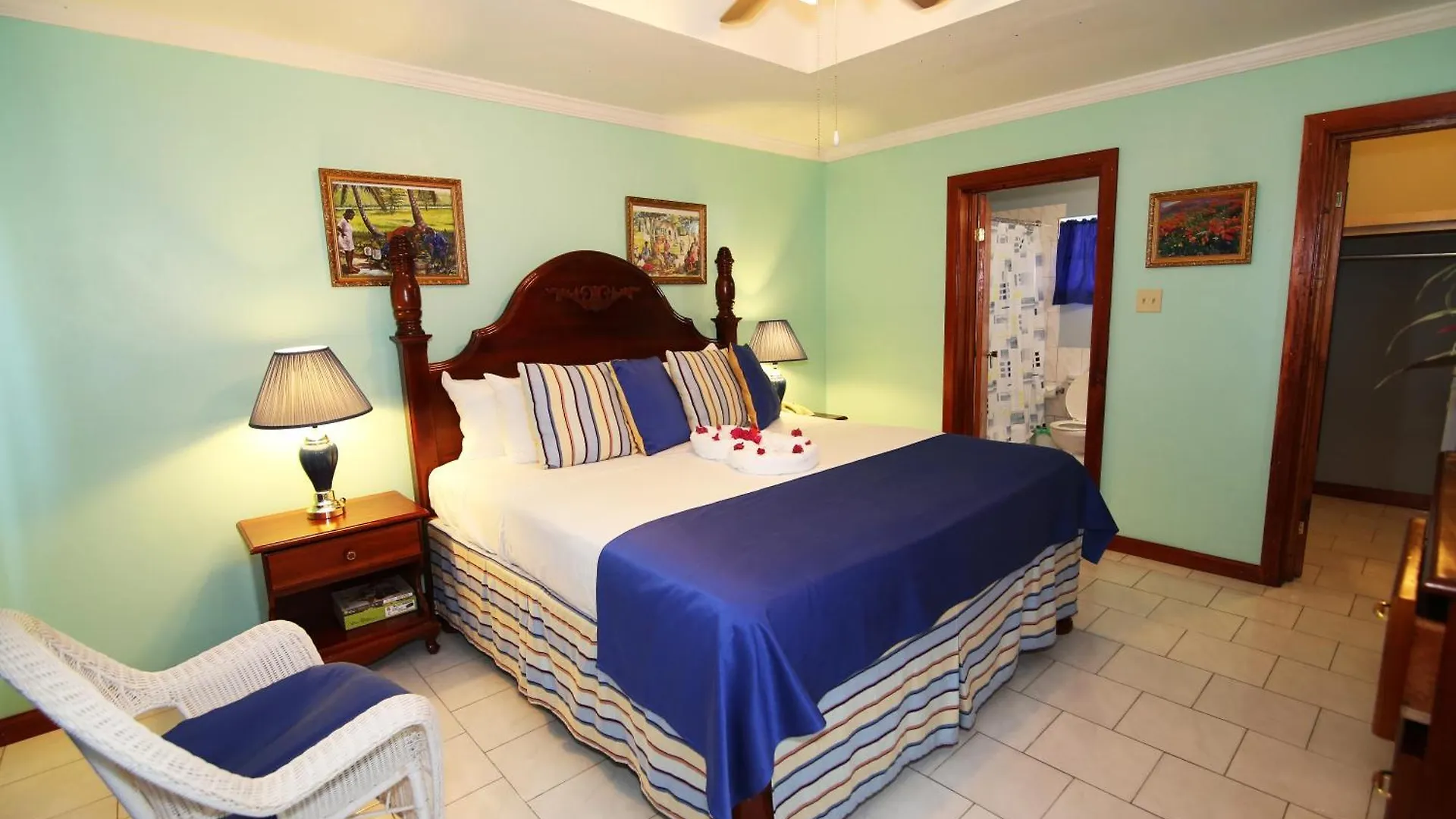 Rayon Hotel Negril 4*,