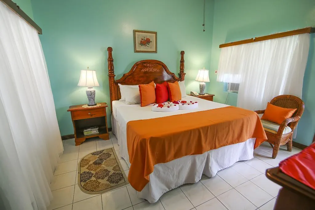 Rayon Hotel Negril