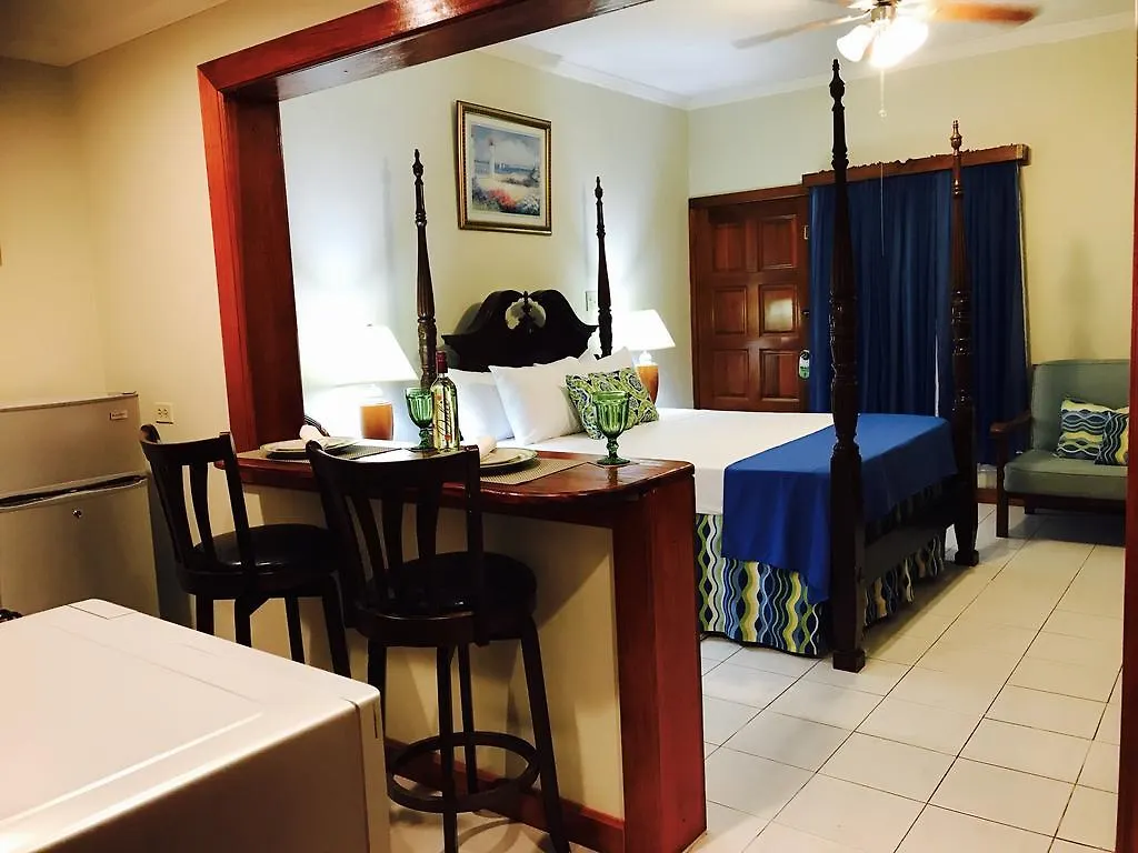 Rayon Hotel Negril