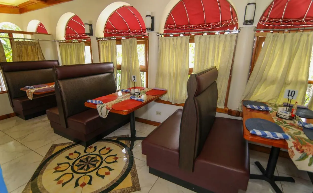 ****  Rayon Hotel Negril Jamaica