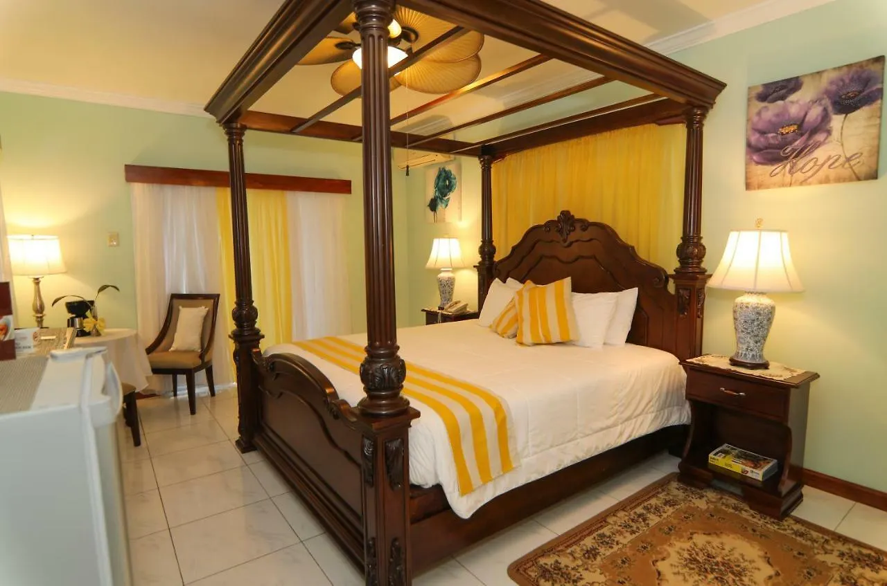 Rayon Hotel Negril